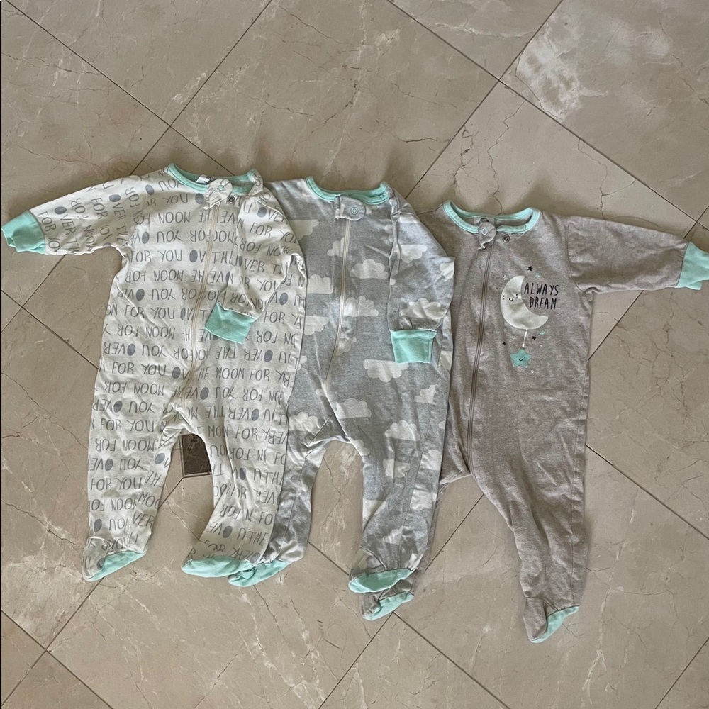 Baby unisex one-pieces